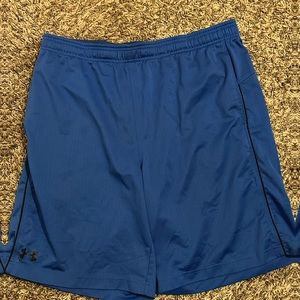 Lot of 5 Men’s Under Armour woven Shorts . Size XL